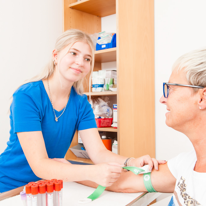 allgemeinmedizin-rinecker-feldkirchen-praxis-blutuntersuchungen